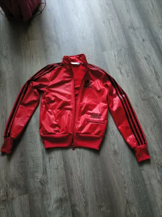 Chaqueta Adidas Chile 62 Roja Negra