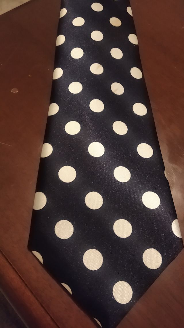 Cravatta in seta pura confezionata a mano