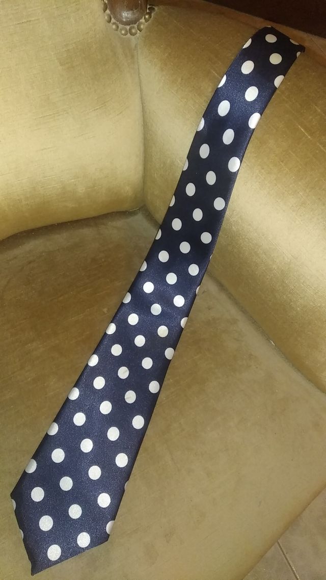 Cravatta in seta pura confezionata a mano