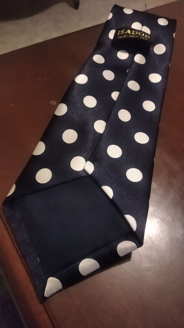 Cravatta in seta pura confezionata a mano