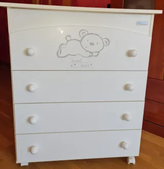 Cuna y cambiador Micuna