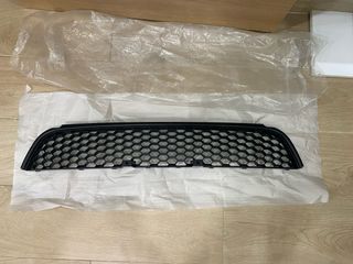 Rejilla Parachoques Volkswagen Golf 6