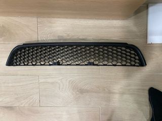 Rejilla Parachoques Volkswagen Golf 6