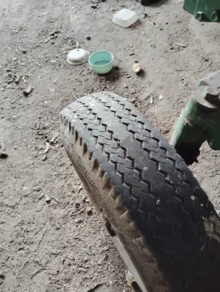 Tractor John Deere con pala