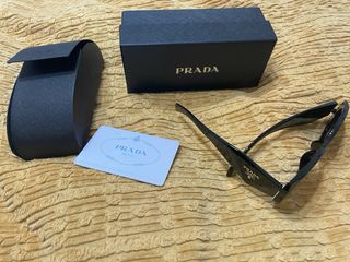 Occhiali da sole Prada neri
