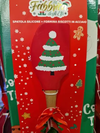 Spatola silicone e formine biscotti Natale