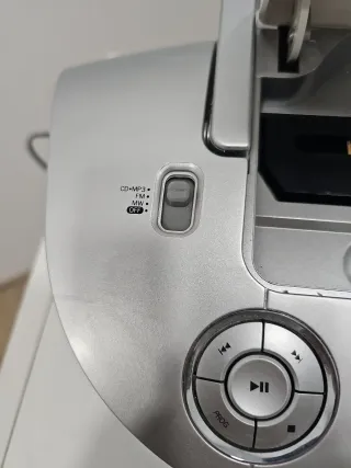 Radio CD Philips Plata y Blanco