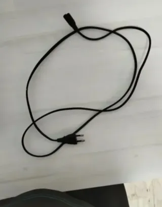 PS4 con 2 mandos y 5 videojuegos NBA 2K