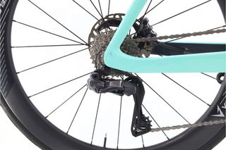 Bianchi Oltre Di2 12V (carretera) t.56 Reacondicionada