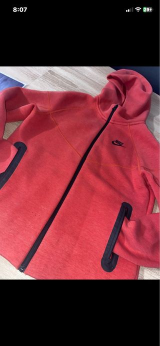 Chaqueta Nike Tech Fleece Roja