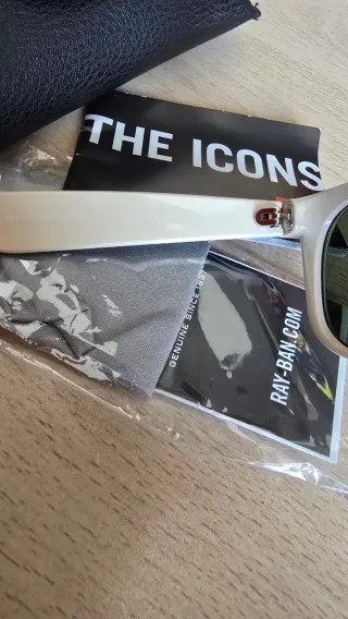 Gafas de Sol Ray-Ban RB2132 New Wayfarer