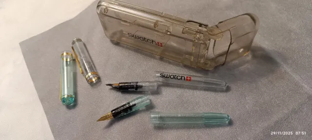 Set 2 penne Swatch con astuccio