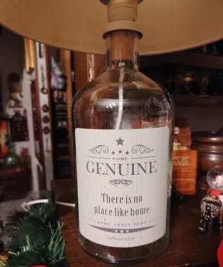 Lampada da tavolo in vetro e tessuto