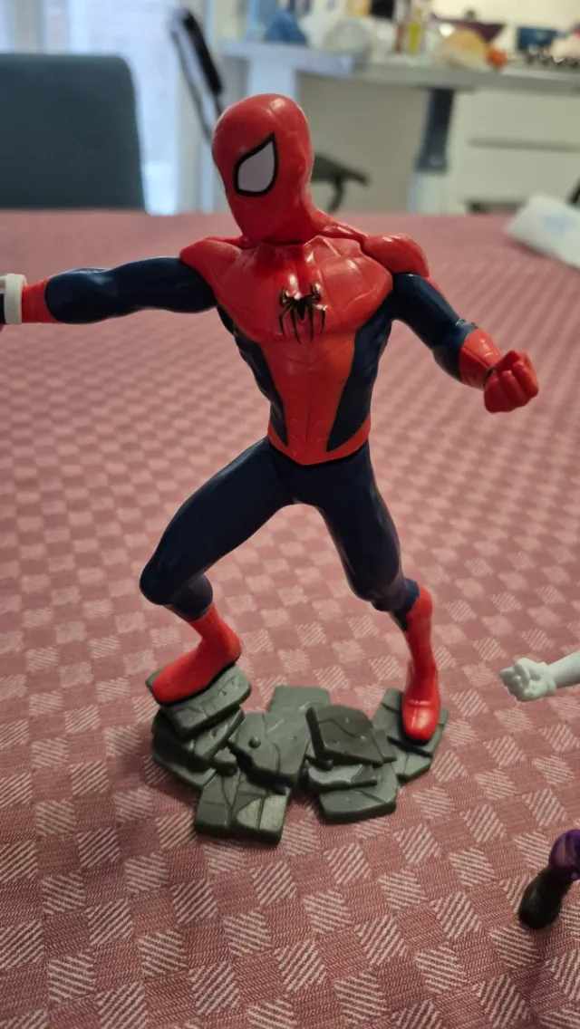 Set 4 Supereroi Action Figures