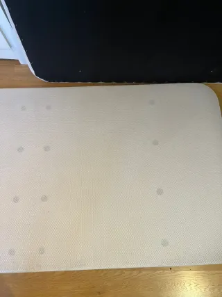 Base tapizada 3D Fina 5 refuerzos y 6 patas base