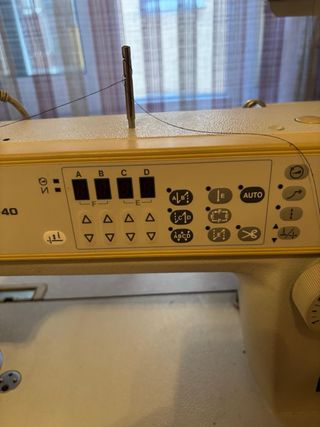 Máquina coser industrial Brother Automática