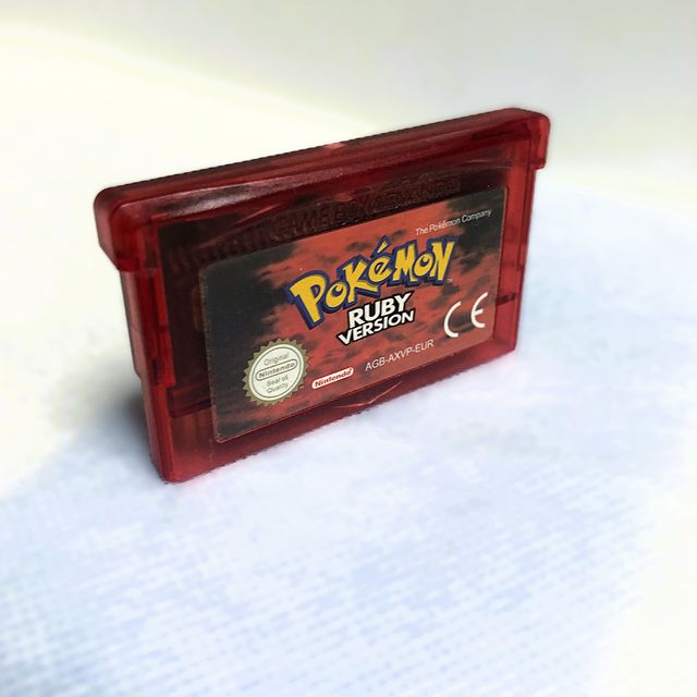 Cartuccia Pokémon Rubino per GBA in ottime condizioni