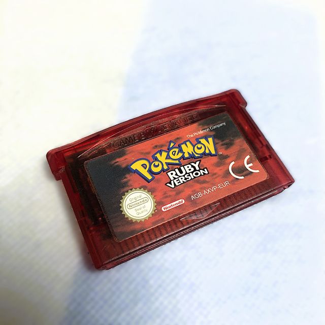 Cartuccia Pokémon Rubino per GBA in ottime condizioni