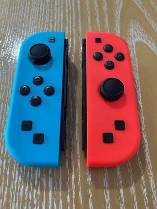 Joycons azul y rojo nintendo switch