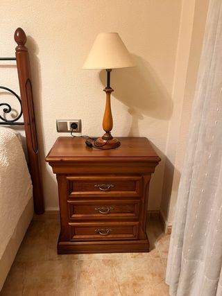 Comodini in legno massello