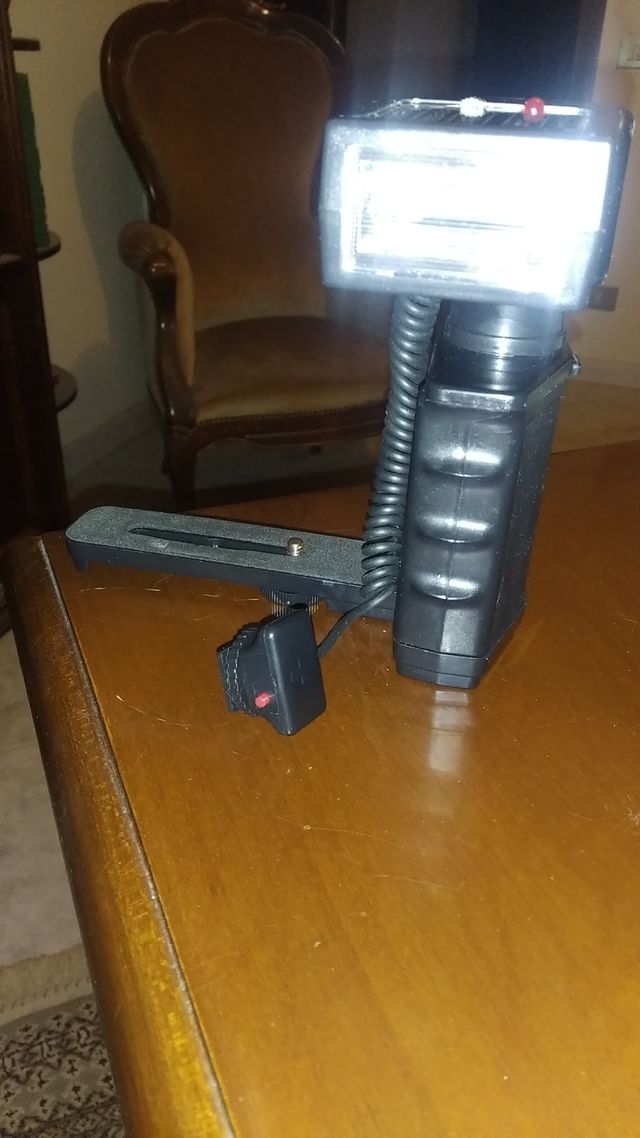 Sony Royal 35mm + flash TTL