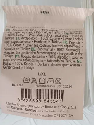 Bata Benetton Talla L/XL Nuevo unisex