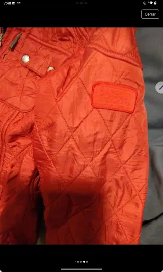 Chaqueta acolchada roja