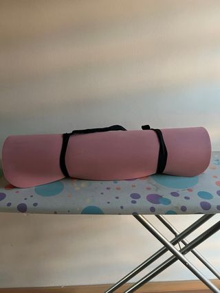 Esterilla Yoga Rosa con Correa Negra