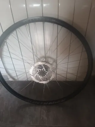 Rueda Gravel Bontrager