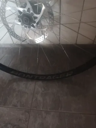 Rueda Gravel Bontrager