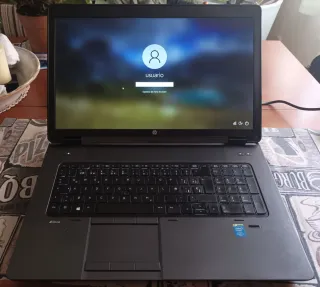 HP ZBook 17 Portátil