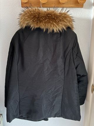 Cazadora acolchada El Corte Inglés cuello piel