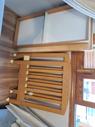 Cuna de madera para bebé