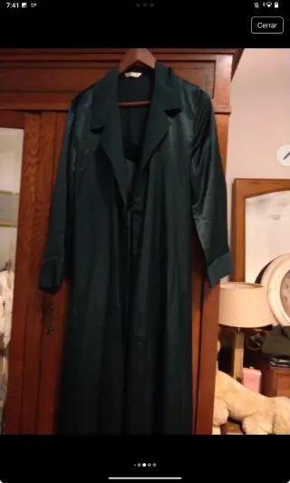 Conjunto de bata y camisón verde satinada largo