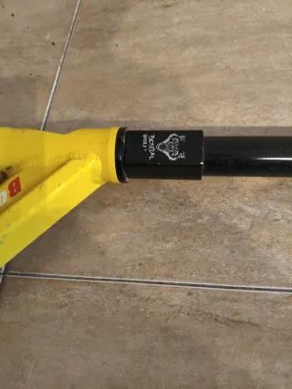 Patinete Bestial Wolf Booster B18 Amarillo