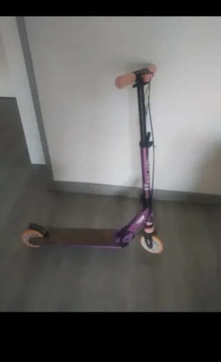 Patinete infantil morado