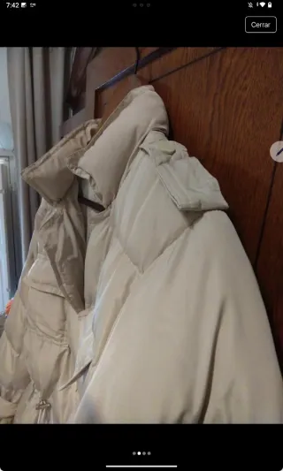 Chaqueta acolchada beige