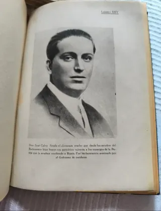 Libro antiguo historia de España