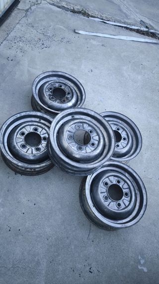 Land Rover Santana juego 5 llantas repasadas