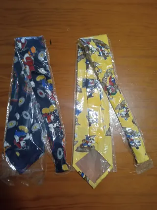 Lote 2 Corbatas Disney Vintage Mickey Mouse