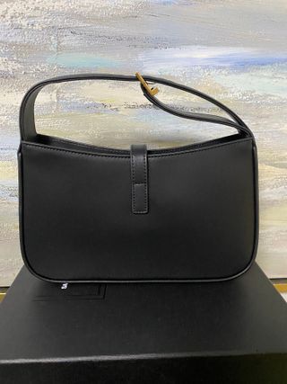 Borsa YSL Le Saint piccola in pelle nera