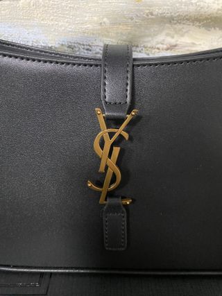 Borsa YSL Le Saint piccola in pelle nera
