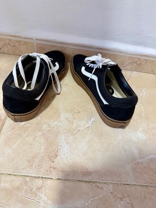 Zapatillas Vans Old Skool Negras Goma