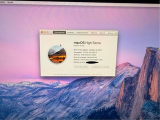 iMac 21,5” (2011) Plata con teclado original