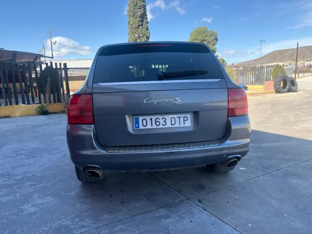 Porsche Cayenne 2006