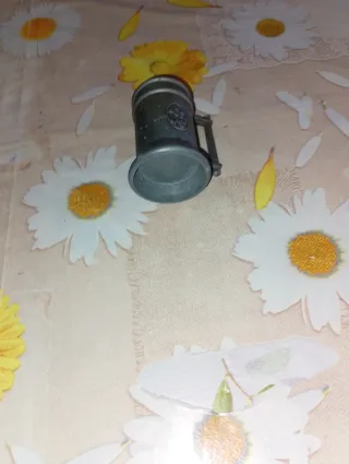 Piccolo boccale in peltro