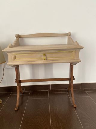 Tavolino vintage antico in legno
