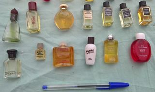 28 Miniature Profumi in Flacone Collezione
