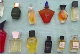 28 Miniature Profumi in Flacone Collezione