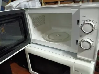 Microondas ONWA blanco